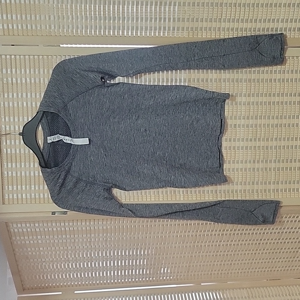 Lululemon Swiftly Tech Ling sleeve top